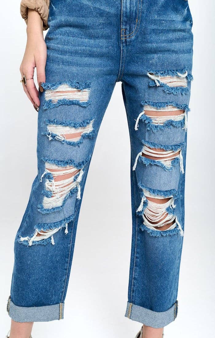 HIGH RISE RIPPED BOYFRIEND JEANS