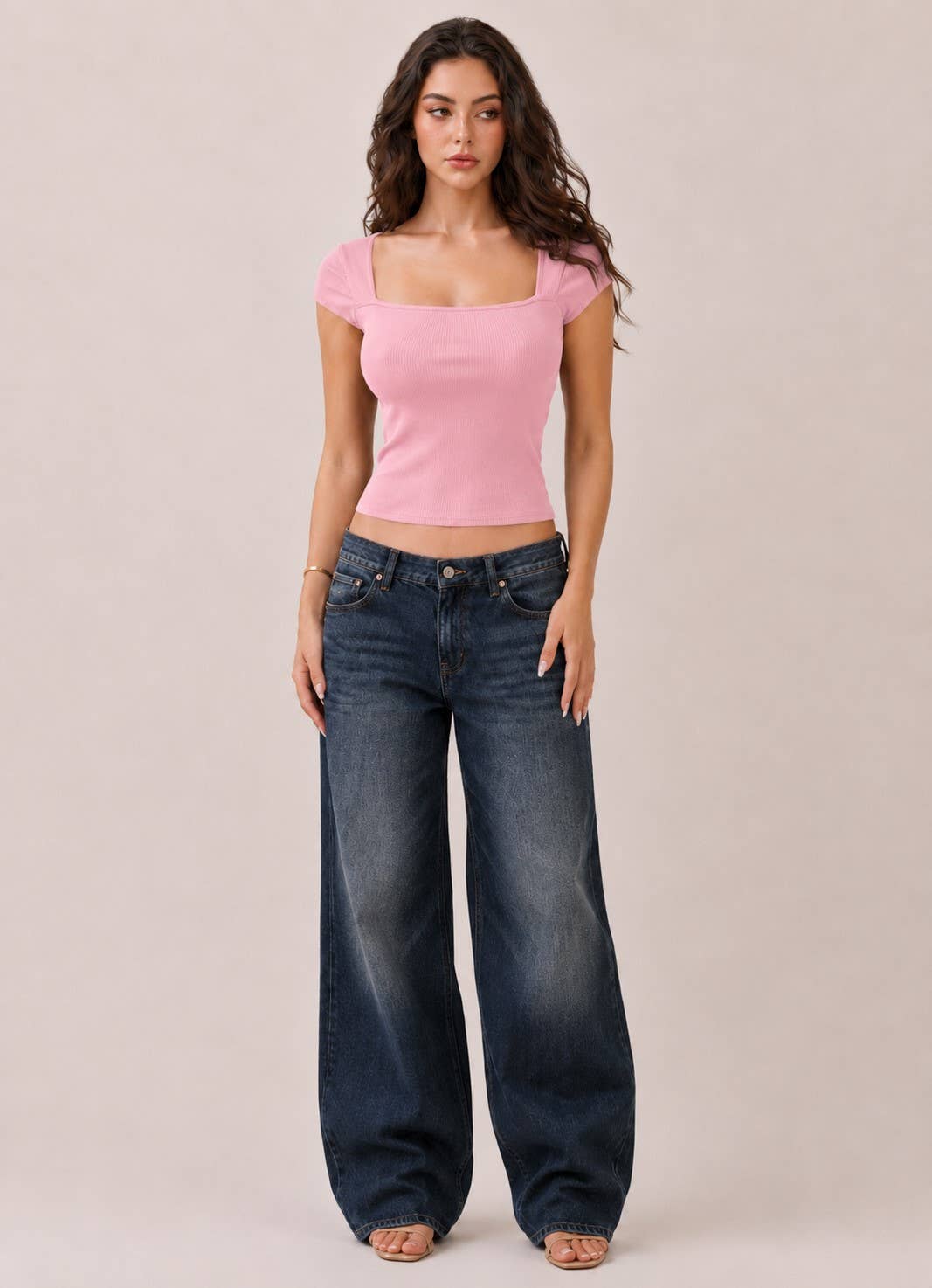 RT52165B - SQUARE NK CAP SLV TOP