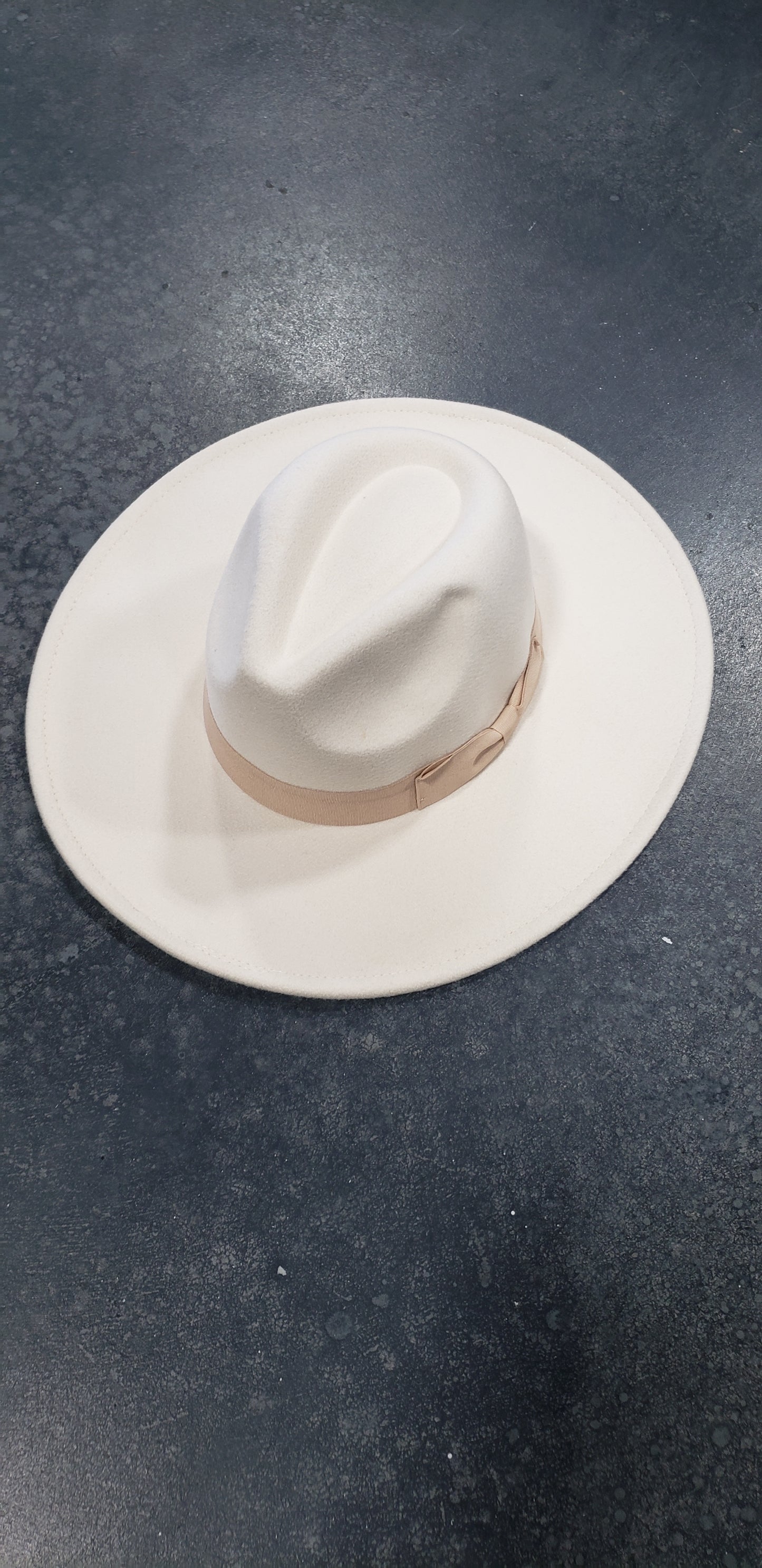 CREAM FEDORA